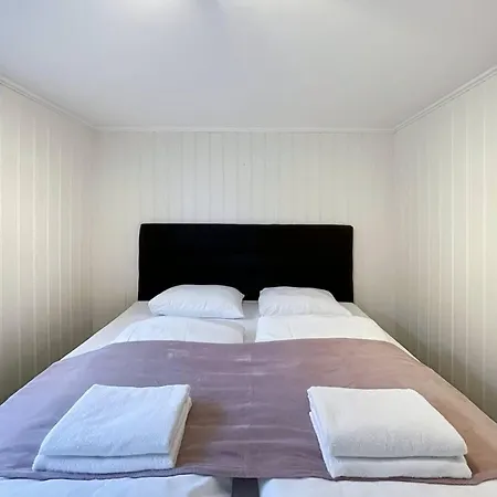 Cozy Corner 1 By Stavanger